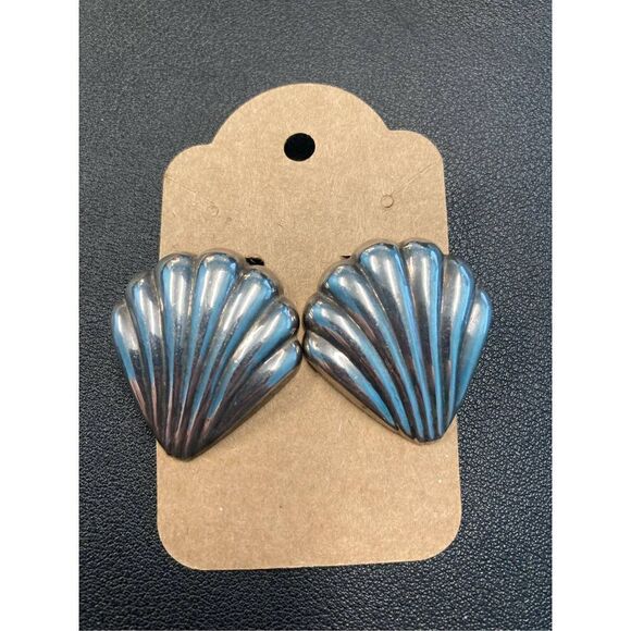 Earrings vintage estate sale 925 silver shells - Picture 1 of 3